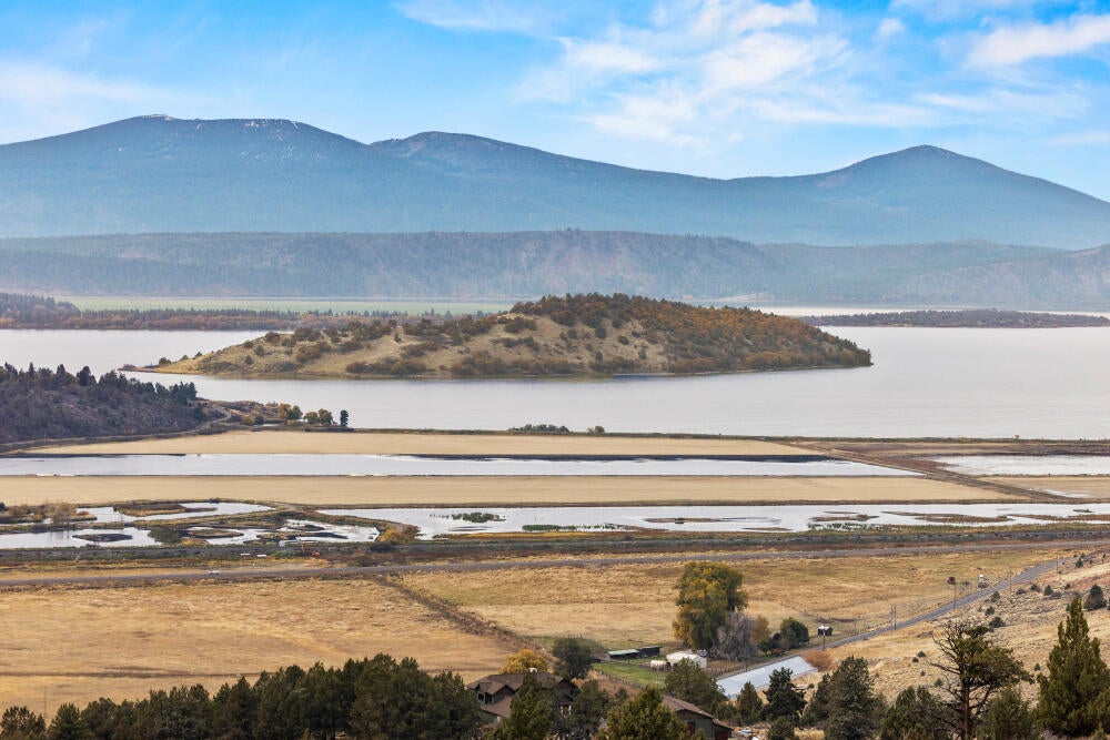 20251106151804138194000000-o