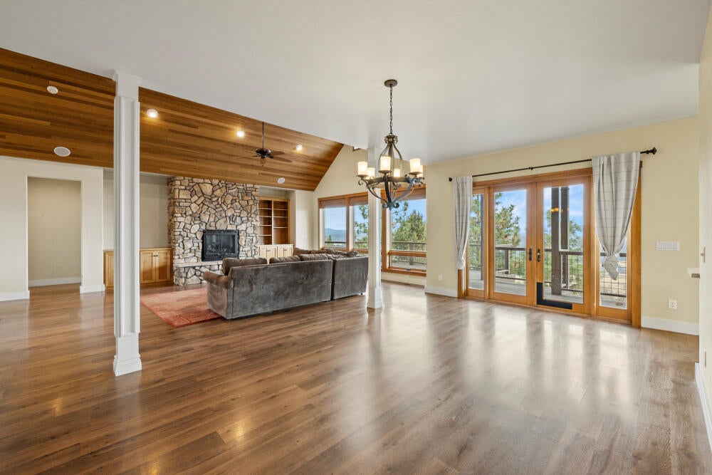 20251106151818135042000000-o