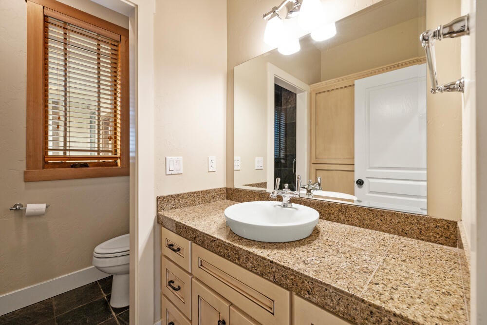 20251106151830338472000000-o