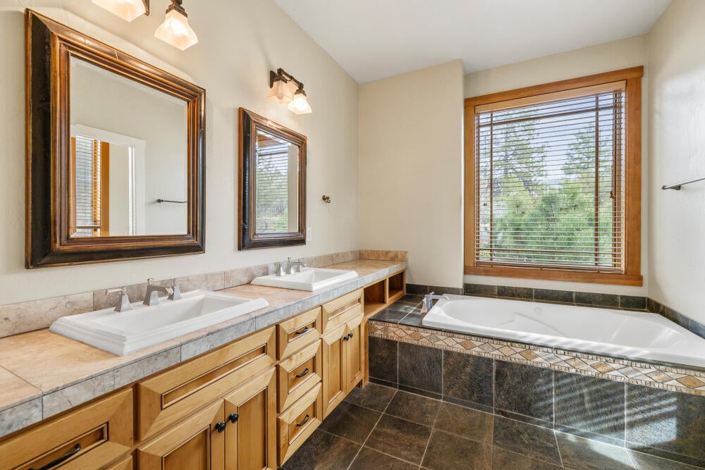 20251106151842137480000000-o