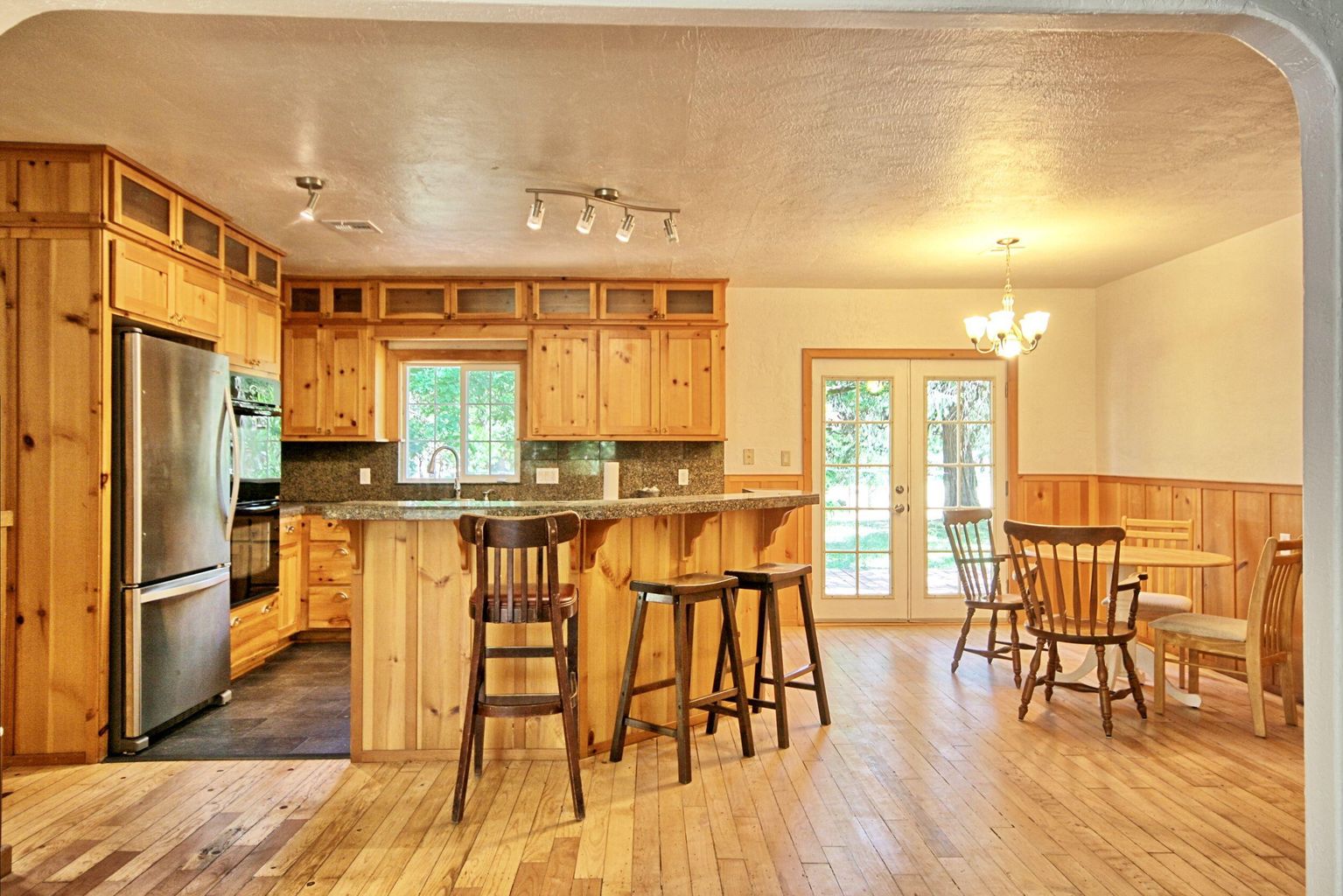 199_Powell_Creek_Rd-18-Kit