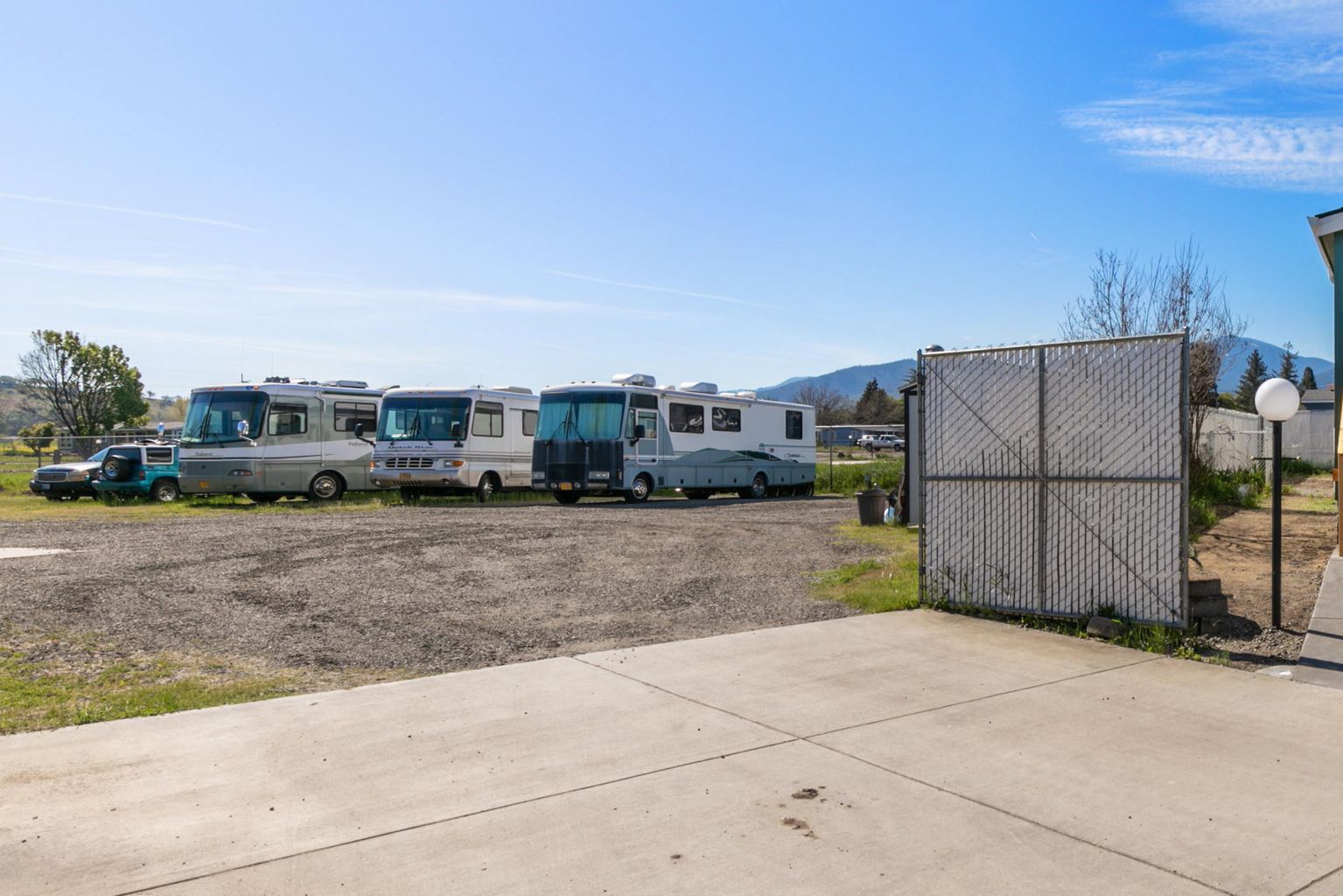 RV parking 